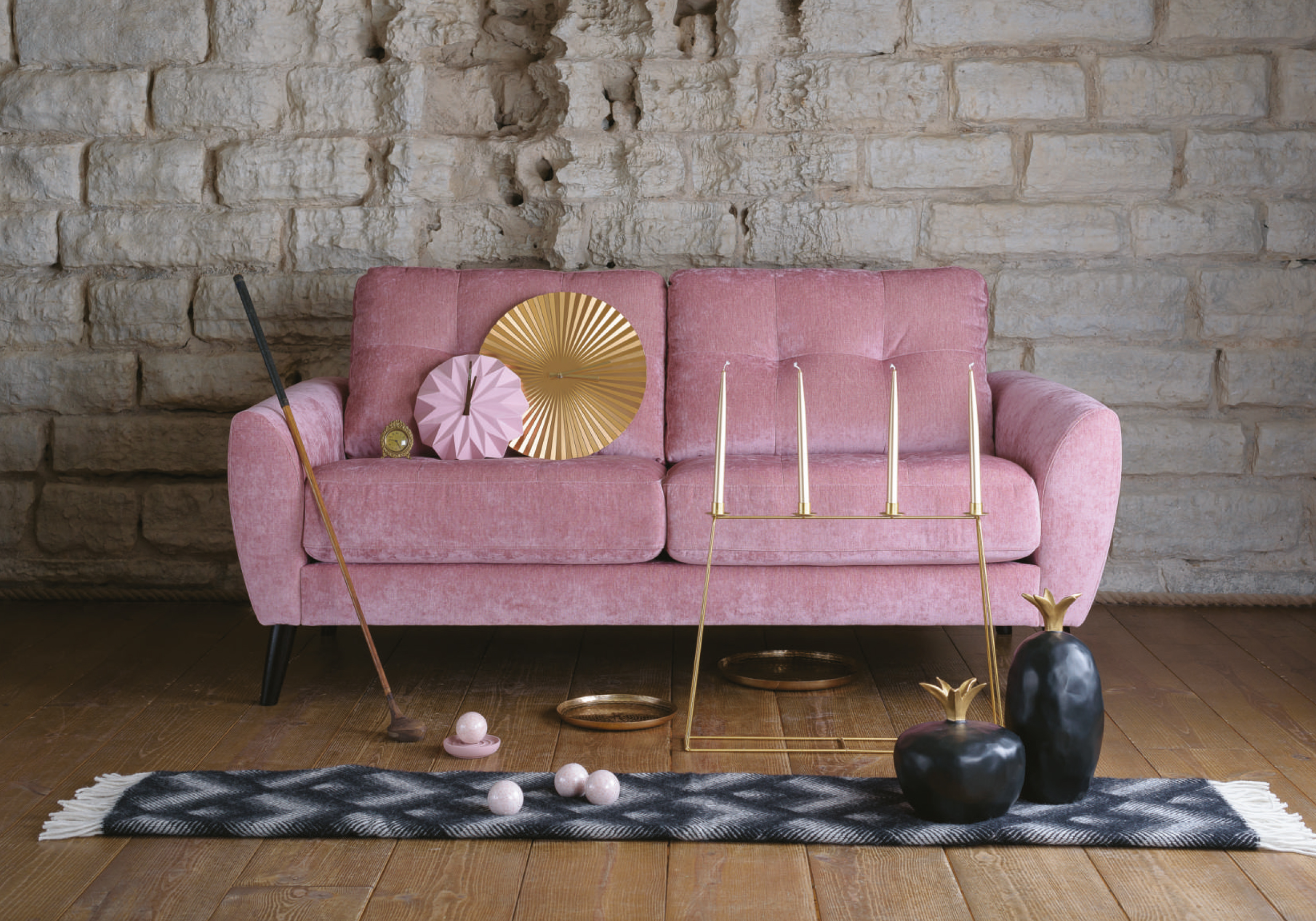 Marta soffa i rosa sammet - Ermatiko