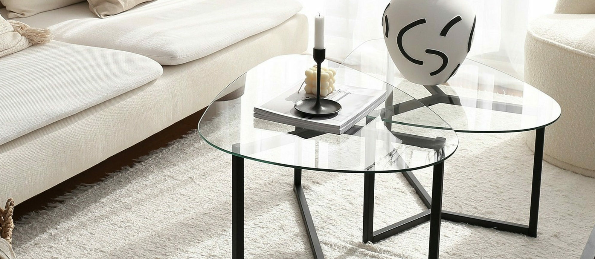 Leonita satsbord - Klart glas med svart underrede - Soffbord + sidobord - Folkets Möbler